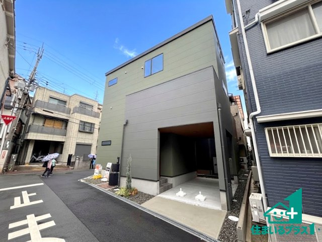 ■枚方市宮之阪　新築一戸建ての外観|安心の10年保証！外観を美しく保ち、雨水で汚れを落とします！気になることがありましたら、お気軽にお問い合わせください！