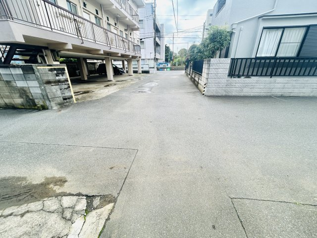 千葉市稲毛区轟町4丁目5期の前面道路含む現地写真
