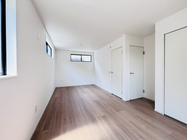 三郷市戸ヶ崎１丁目新築戸建【戸ヶ崎小学校:5分】の子供部屋|10.4帖洋室・間仕切りにて部屋分割可能