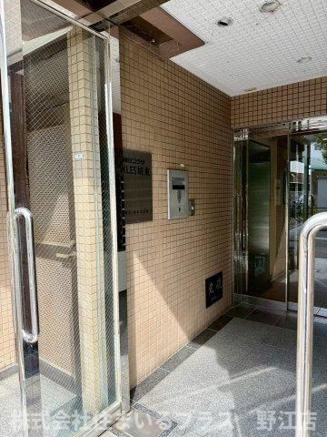 朝日プラザアクルス城東のエントランス