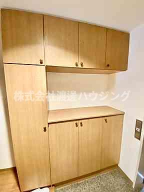 サンライズコート緑地公園の収納|玄関収納