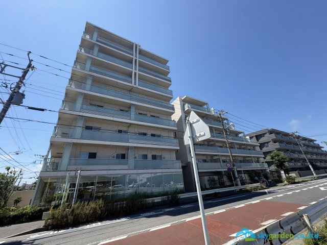 レーベン鵠沼海岸ＢＬＵＥＮＯＶＡの外観