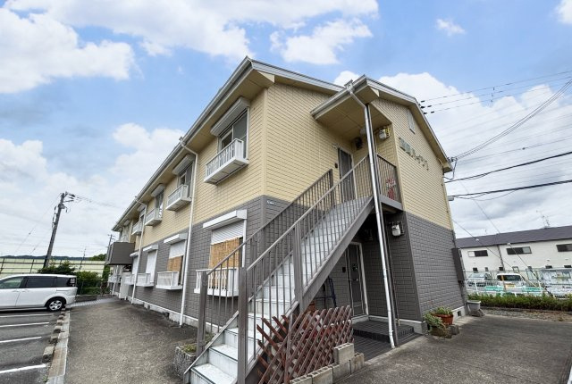 西岡ハイツ１の外観