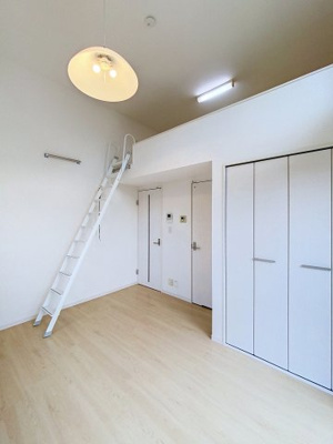 【玄関】 | ランドヒルズ長津田 | ※別部屋の写真です