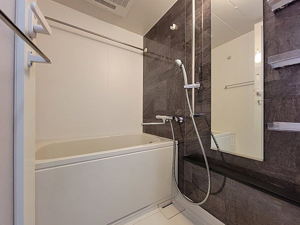 名古屋市中区丸の内２丁目の賃貸マンションの浴室