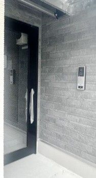 KLEIS春日部Ⅲのエントランス|※同施工参考写真となります