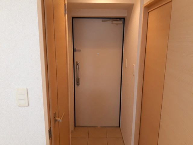 スカイブルーレジデンス横浜の玄関|シューズボックス付き♪