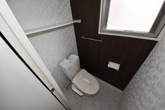 大阪市西区江戸堀１丁目の賃貸マンションのトイレ