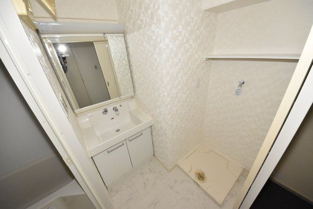 大阪市西区江戸堀１丁目の賃貸マンションの洗面所