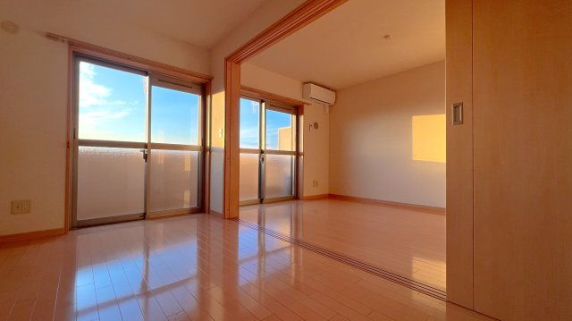 セレストの洋室