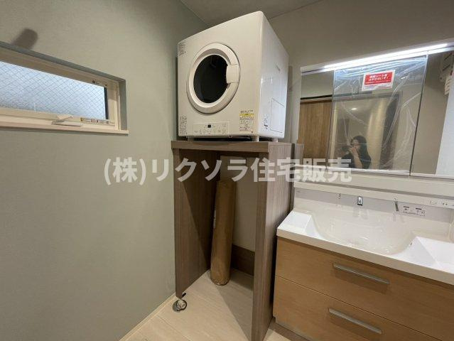 寿町　新築一戸建てのランドリースペース|ガス衣類乾燥機付き
■物件内覧・資金計画相談・住宅ローン相談、リフォーム相談、お問合せ受付中■
※当日・翌日のご内覧、ご相談はお電話でのお問合せがスムーズです！