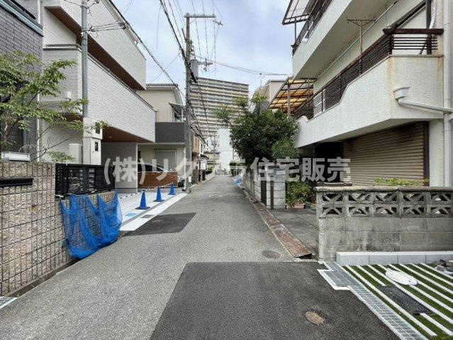 寿町　新築一戸建ての前面道路含む現地写真|■物件内覧・資金計画相談・住宅ローン相談、リフォーム相談、お問合せ受付中■
※当日・翌日のご内覧、ご相談はお電話でのお問合せがスムーズです！