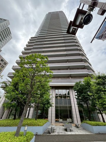 ルネッサンスタワー上野池之端の外観