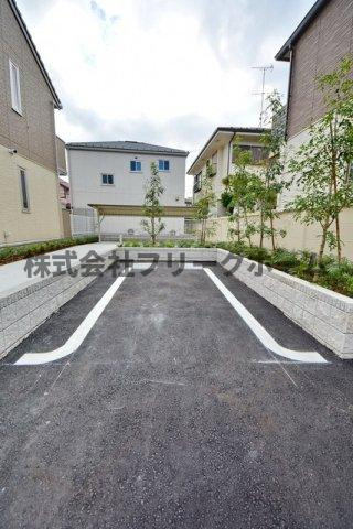 武蔵野市境３丁目の賃貸マンションの駐車場