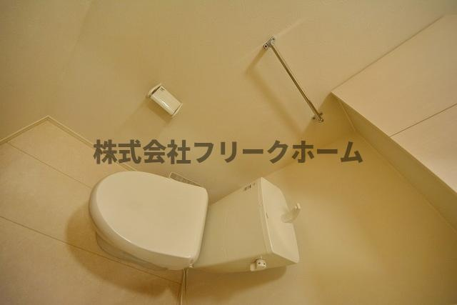 武蔵野市境３丁目の賃貸マンションのトイレ