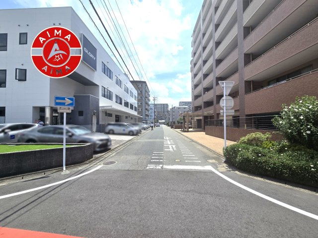 ヒューマインド博多駅東ネクスタイルの現況写真|前面道路を含む現地写真です。