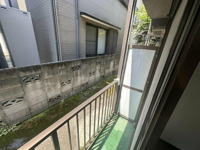 パサニア９３８のバルコニー