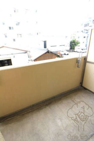 シャルマンフジ天神橋リバーサイドのバルコニー