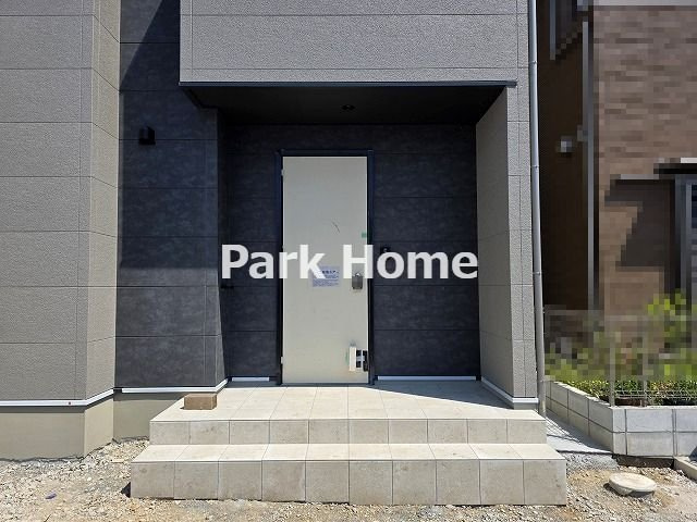 高知市石立町-3号地・新築戸建ての玄関|2026.8月：建築中