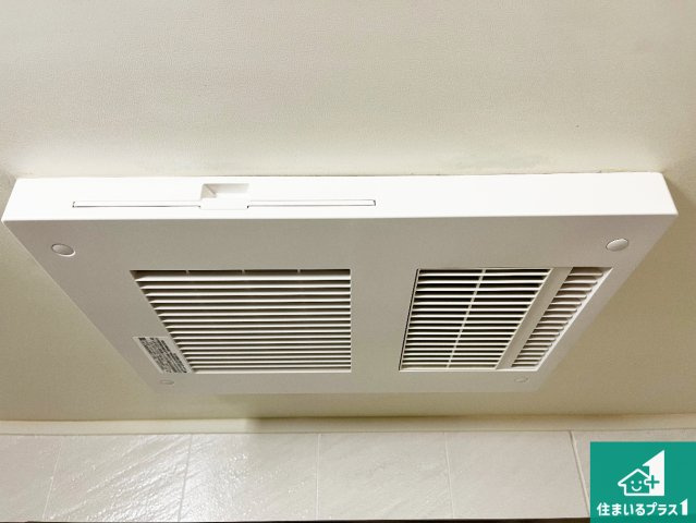 リベール加古川南II 中古マンションの冷暖房・空調設備|雨の日も室内干し可能な浴室暖房乾燥機！
