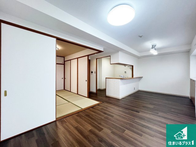 リベール加古川南II 中古マンションの居間・リビング|インテリアを楽しめるシンプルなリビング！
