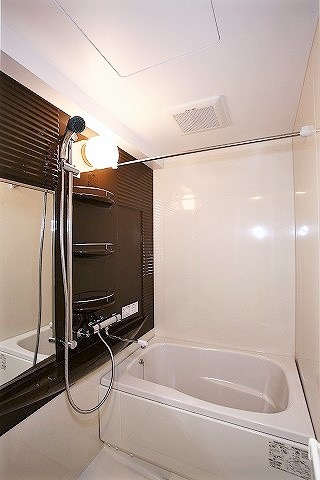 新品家具付きマンション冷泉町29(KaGood福岡)の浴室