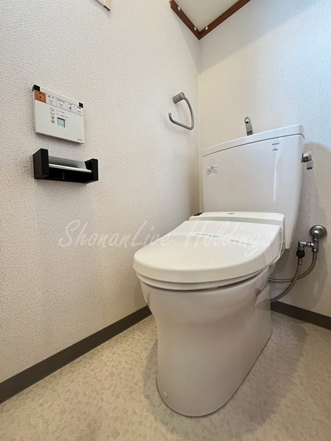 横浜市中区長者町３丁目の賃貸マンションのトイレ|嬉しい個室温水洗浄便座♪