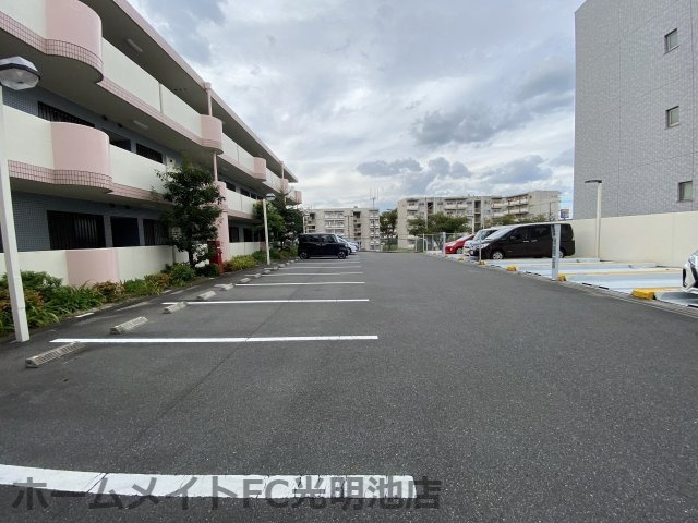 YFヒルズ宮山の駐車場|駐車場に車を止められます
