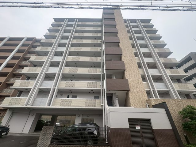 ドライバウム江坂の外観