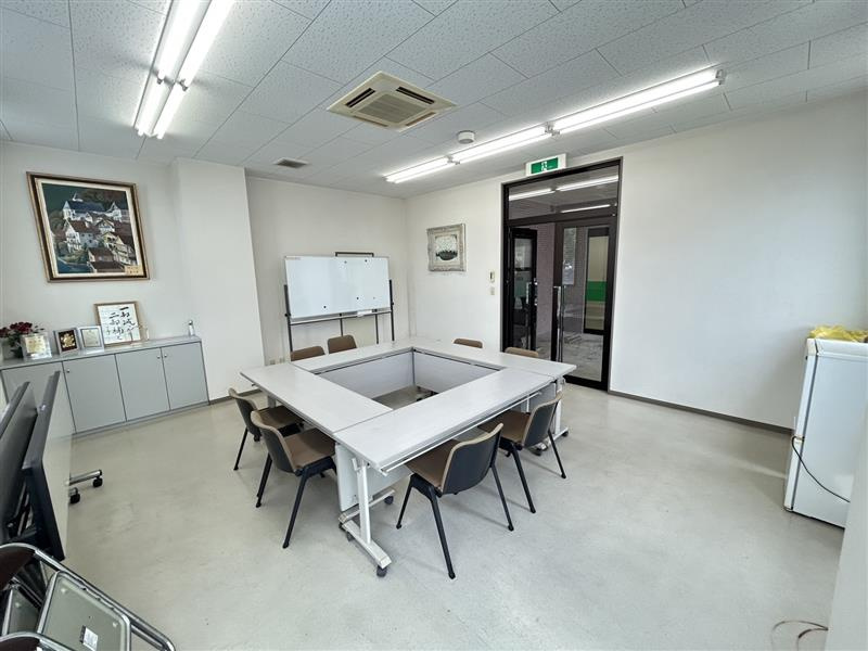 新知台1丁目事務所のロビー
