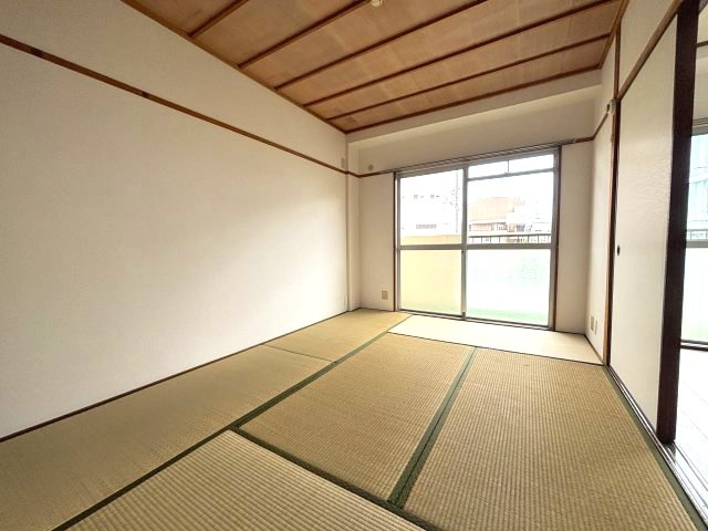 浅野マンションの和室