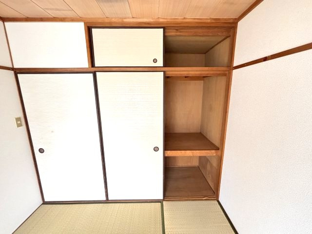 浅野マンションの収納