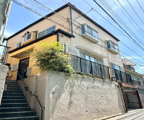 板橋区中台2丁目　二世帯可能　車庫付き中古戸建