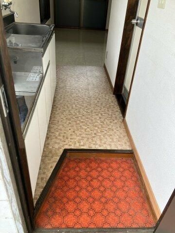 メゾンマリンの玄関
