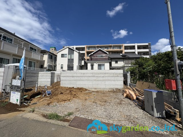 藤沢市石川第39　新築戸建　全２棟２号棟の外観|令和8年8月6日撮影（建築中）