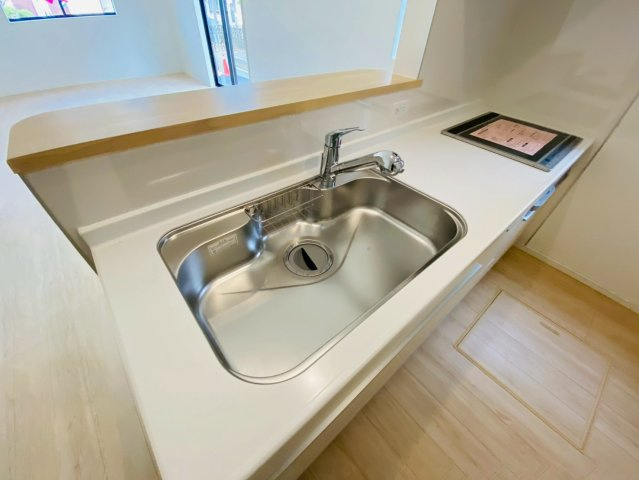 八街に第２０　新築戸建て　3号棟のキッチン