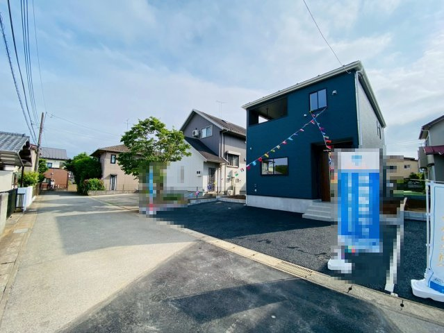 八街に第２０　新築戸建て　3号棟の前面道路含む現地写真