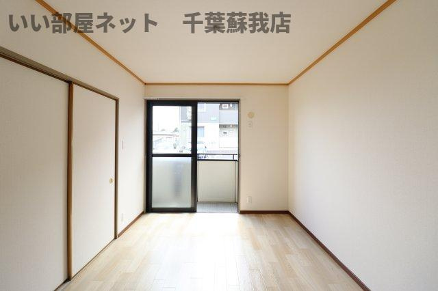 サンベルテ　Ⅴの寝室|落ち着いた色調の寝室です