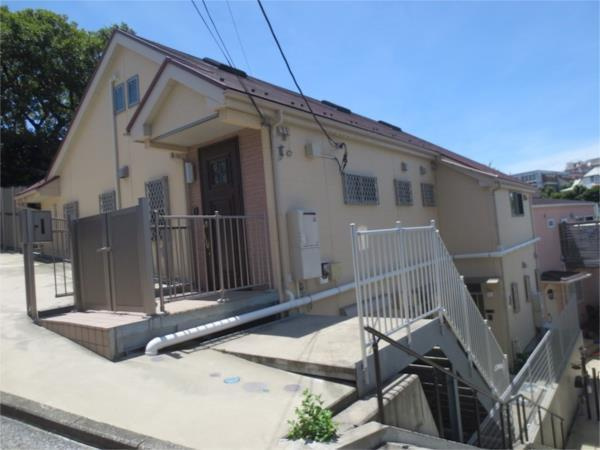 横浜市中区山手町のアパート
