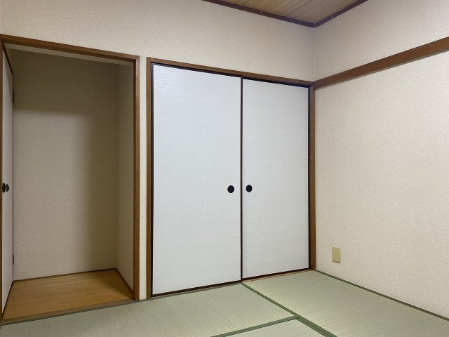 エミネント豊中の寝室