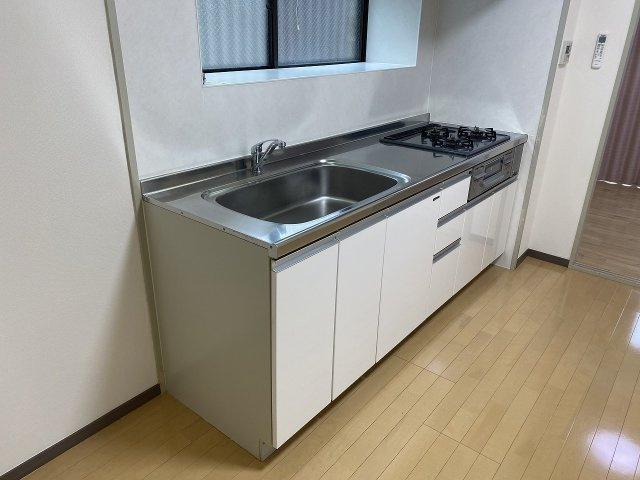 エミネント豊中のキッチン