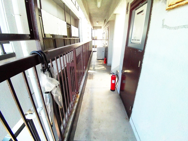 深江本町マンションのエントランス