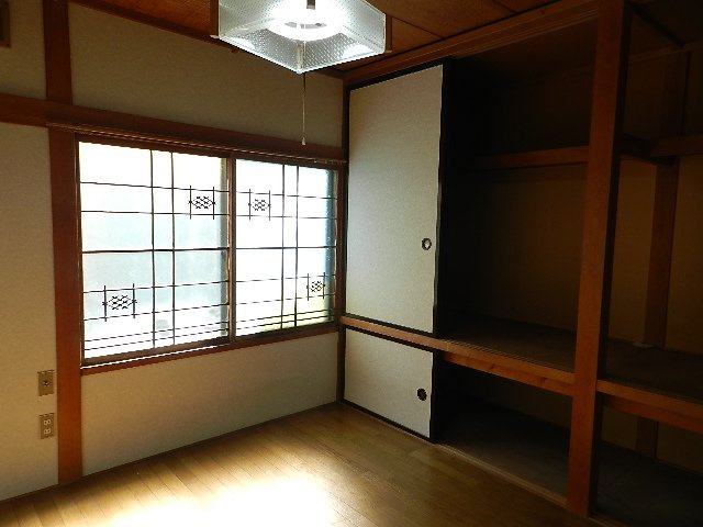 登別市新生町2丁目16-11戸建の内装