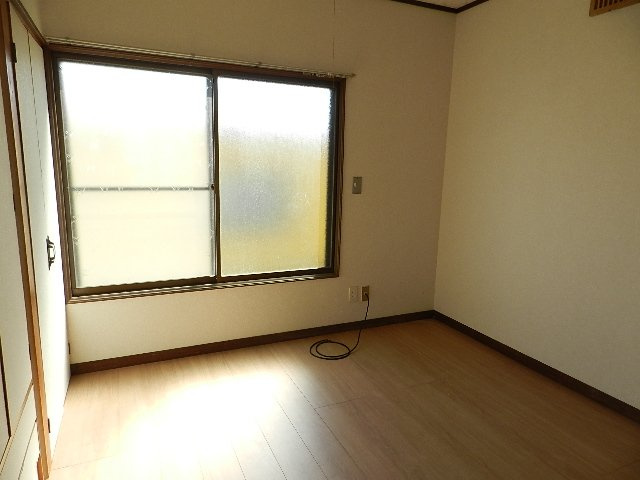 登別市新生町2丁目16-11戸建の内装