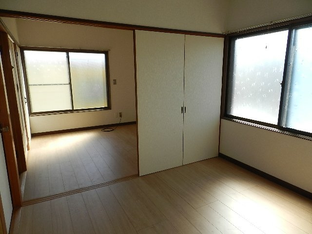 登別市新生町2丁目16-11戸建の内装