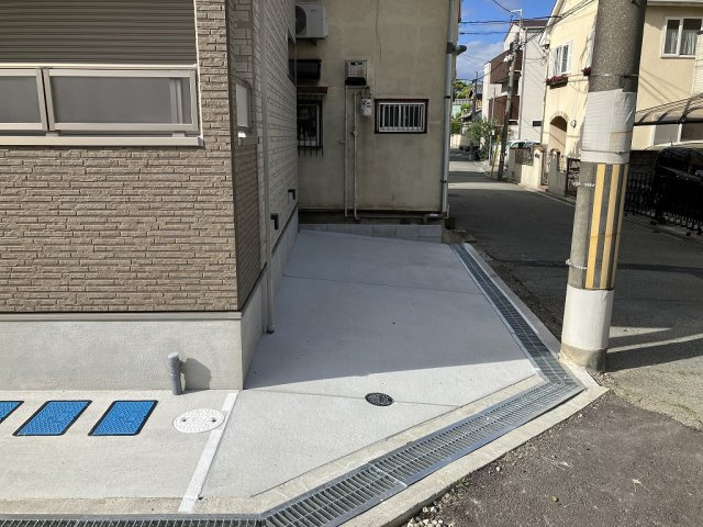 エムグレース豊中の駐車場