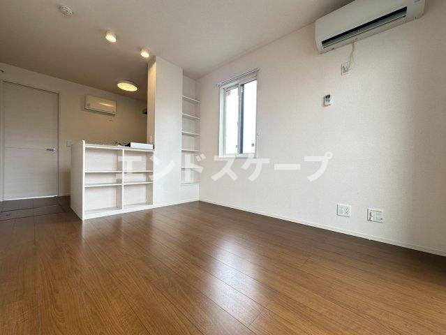 プルミエカーム　Ⅱの居間・リビング|高崎、前橋のお部屋探しはエンドスケープまで！お客様の理想お聞かせ下さい♪
