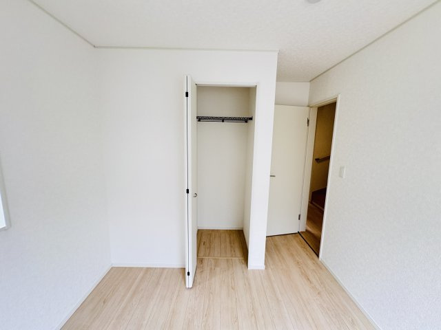 三郷市谷中新築戸建の収納|5帖寝室収納