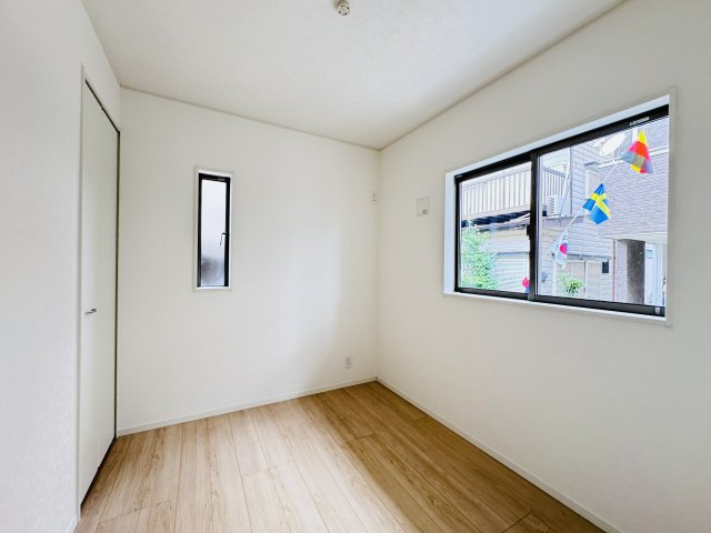 三郷市谷中新築戸建の洋室|3.7帖洋室