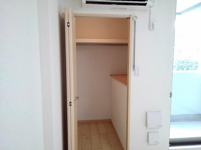コンティネントの収納